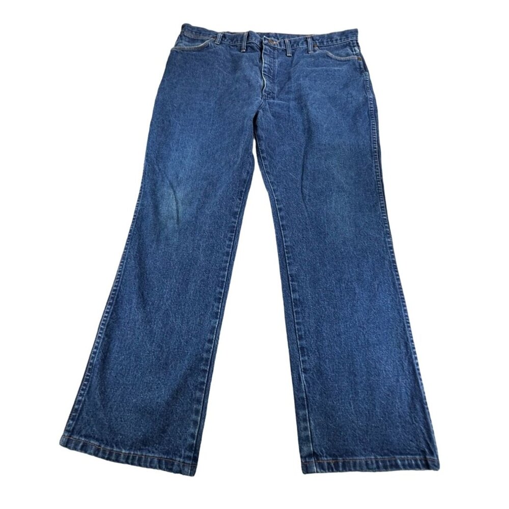 Wrangler Classic Blue Jeans Mens 44x30 Straight Medium Wash